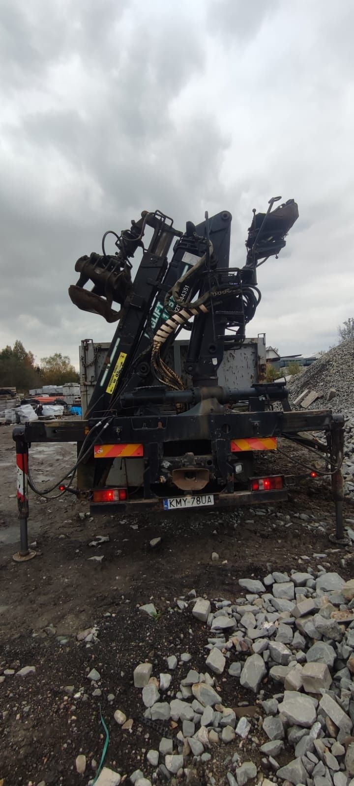 Steyr 6x4 loglift 105z do lasu