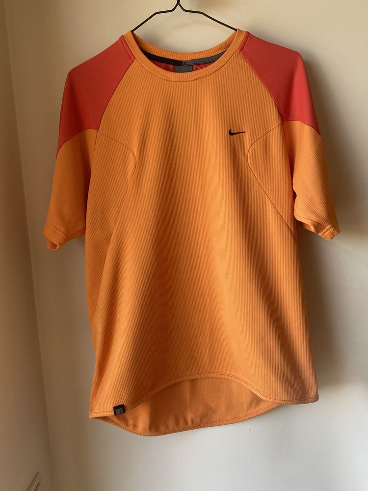 Футболка Nike (нова) жіноча оранжева