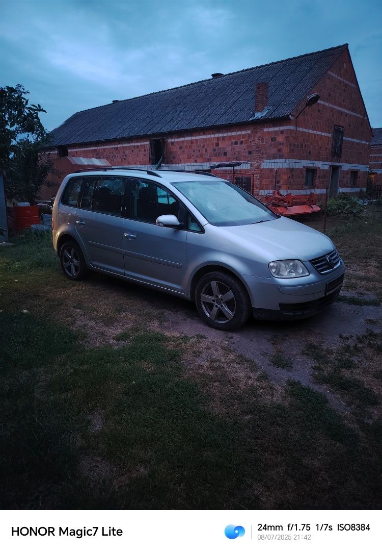 Volkswagen Touran FSI