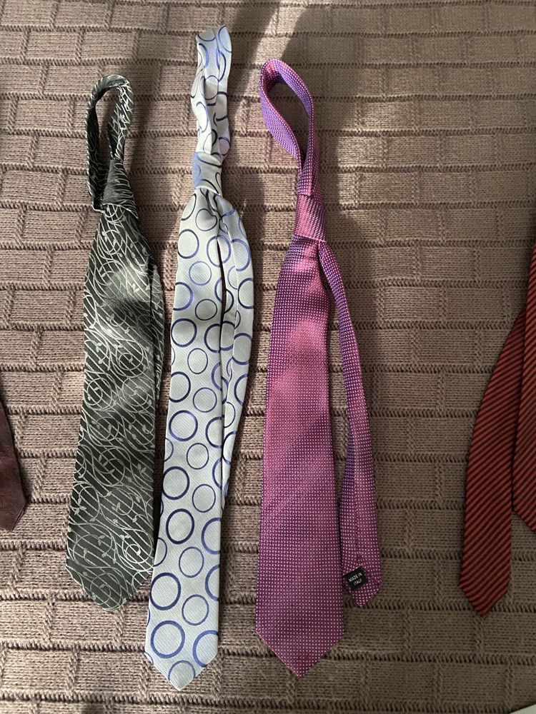 Комплект  детский из 9-ти галстуков, подтяжки, платок- 11 ед.