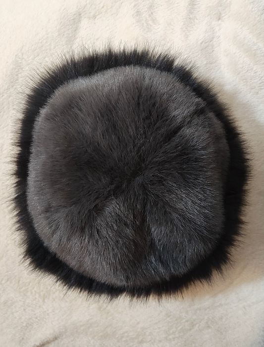 Futrzana czapka nowa