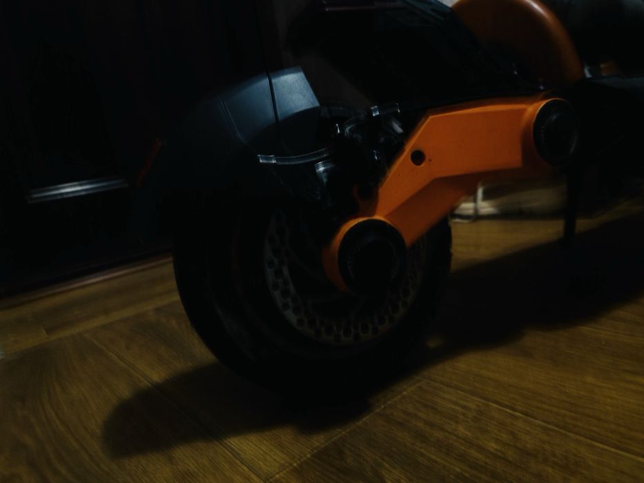 Продам електросамокат kukirin g3