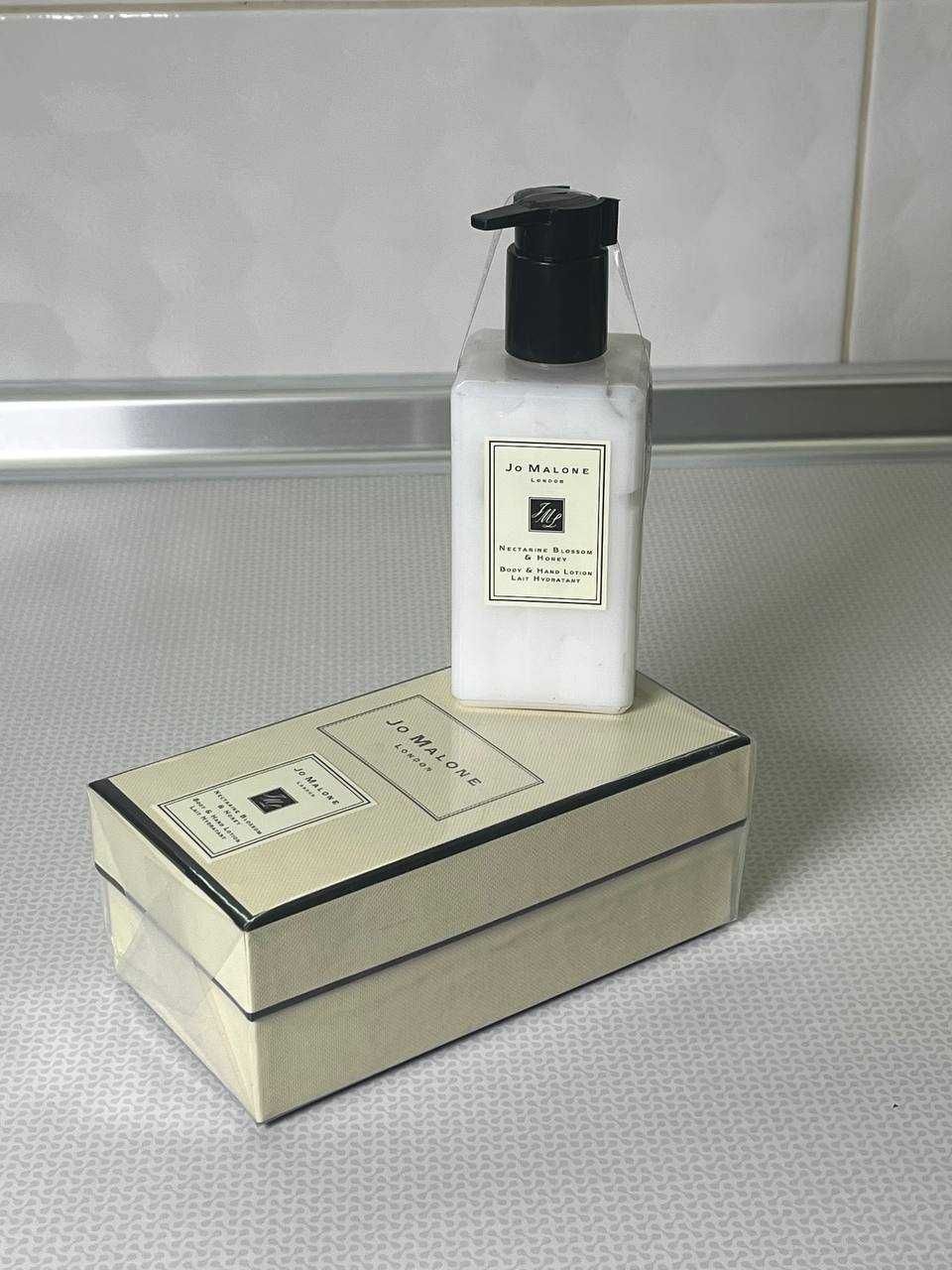 Лосьйон Jo Malone Nectarine Blossom and Honey Body