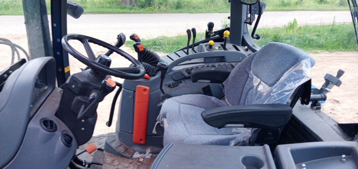New Holland TS 100A + Tur