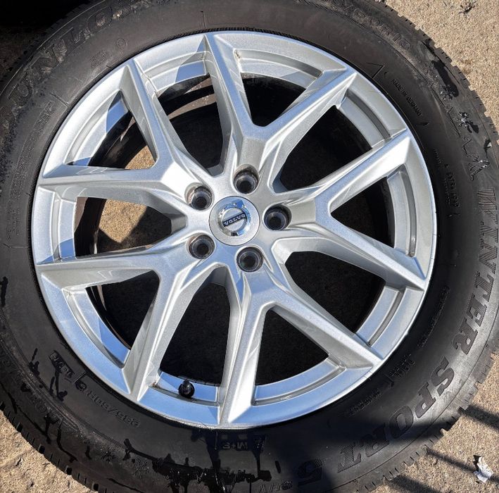 KOŁA 18 felgi Volvo XC60 II 5x108 opony zimowe Dunlop 4x 235/60R18