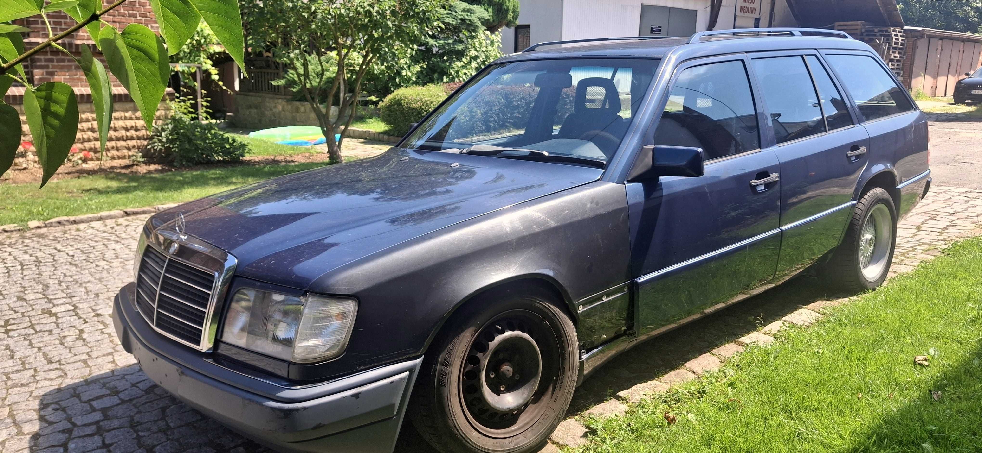 Mercedes 124 Combi  1990 rok. 3,0 benzyna Automat Oldtimer