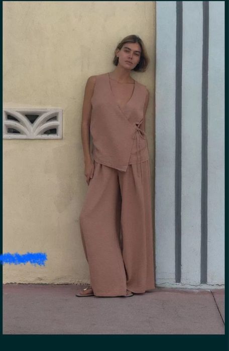 Костюм двійка ( брюки та жилетка )