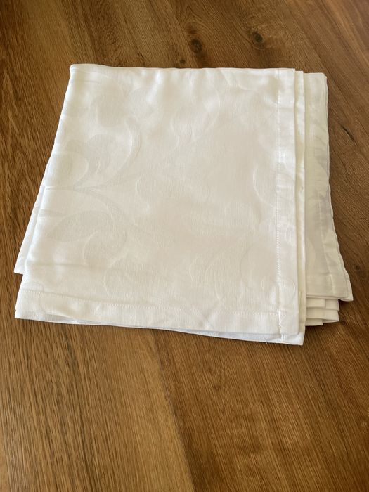 Toalha mesa branca