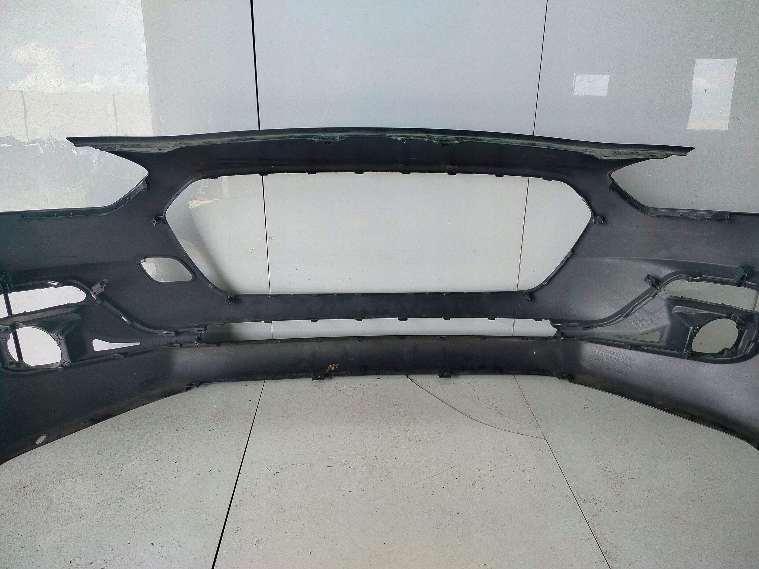 Suzuki Swift V MK8 2017  Zderzak przód Przedni