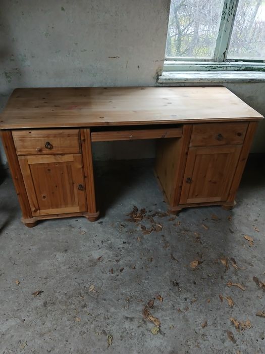 Biurko sosnowe fronty