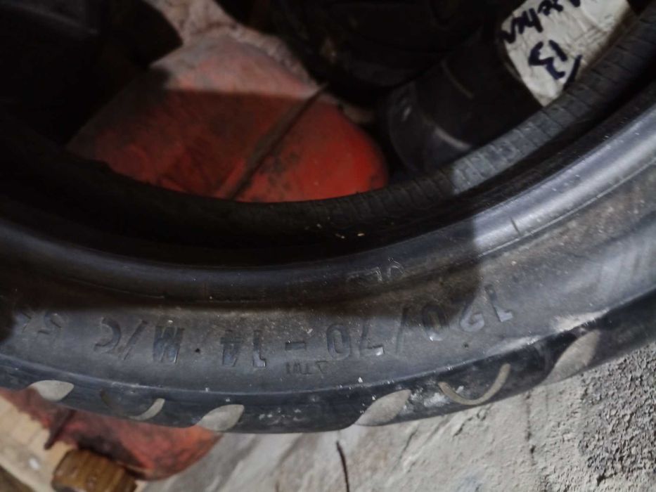 Покришка скутерна 120/70  r14 Сontinental conti. Стан нової