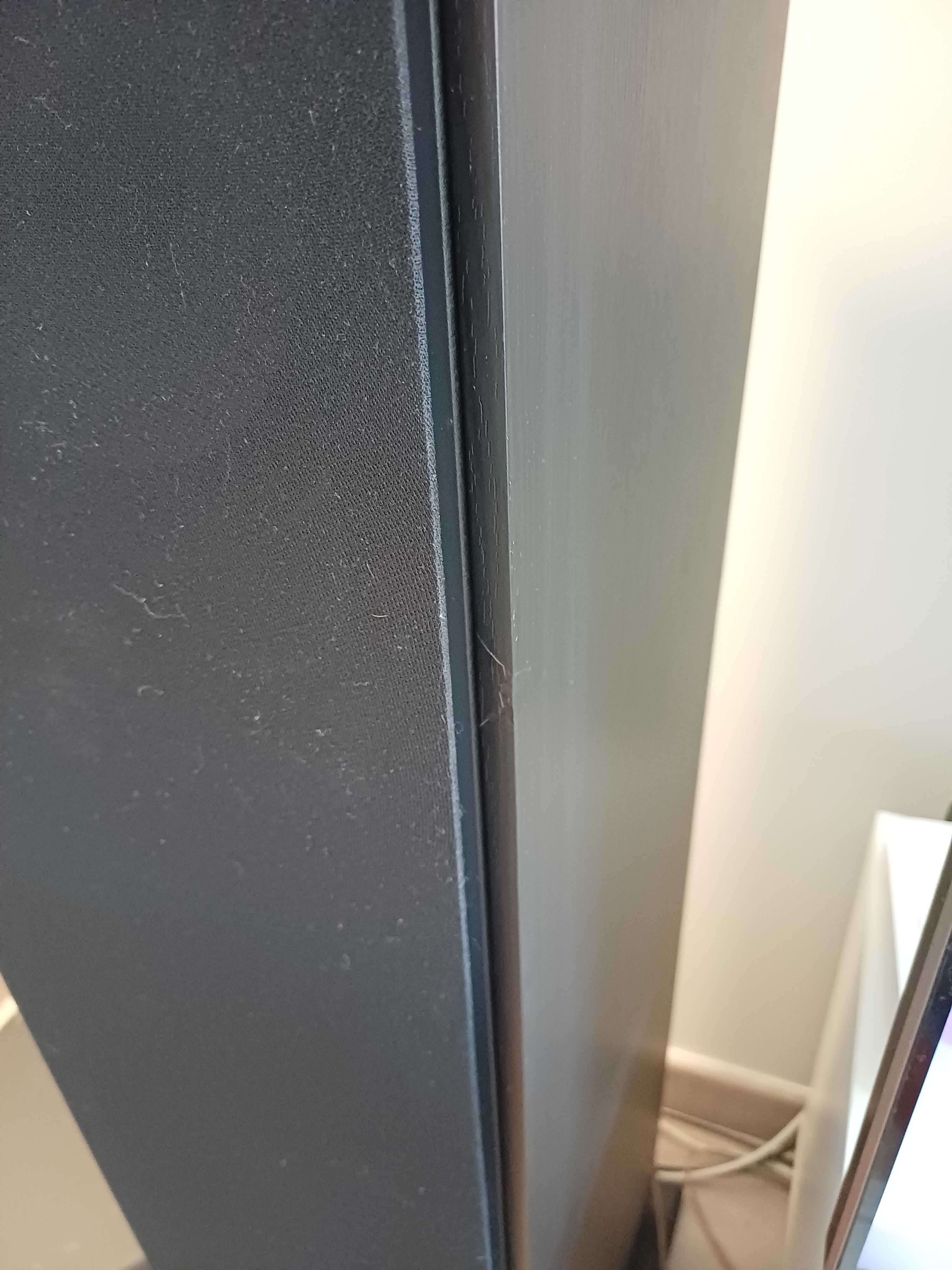 Colunas Triangle Borea BR09 pretas - usadas com garantia
