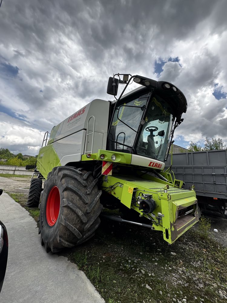 Комбайн Claas Tucano 440