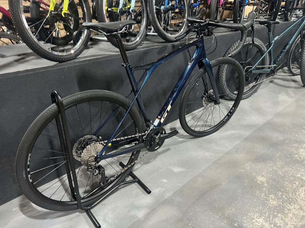 Rower 28 Gravel marki GT Grade Carbon Pro rozmiary, raty  0 %