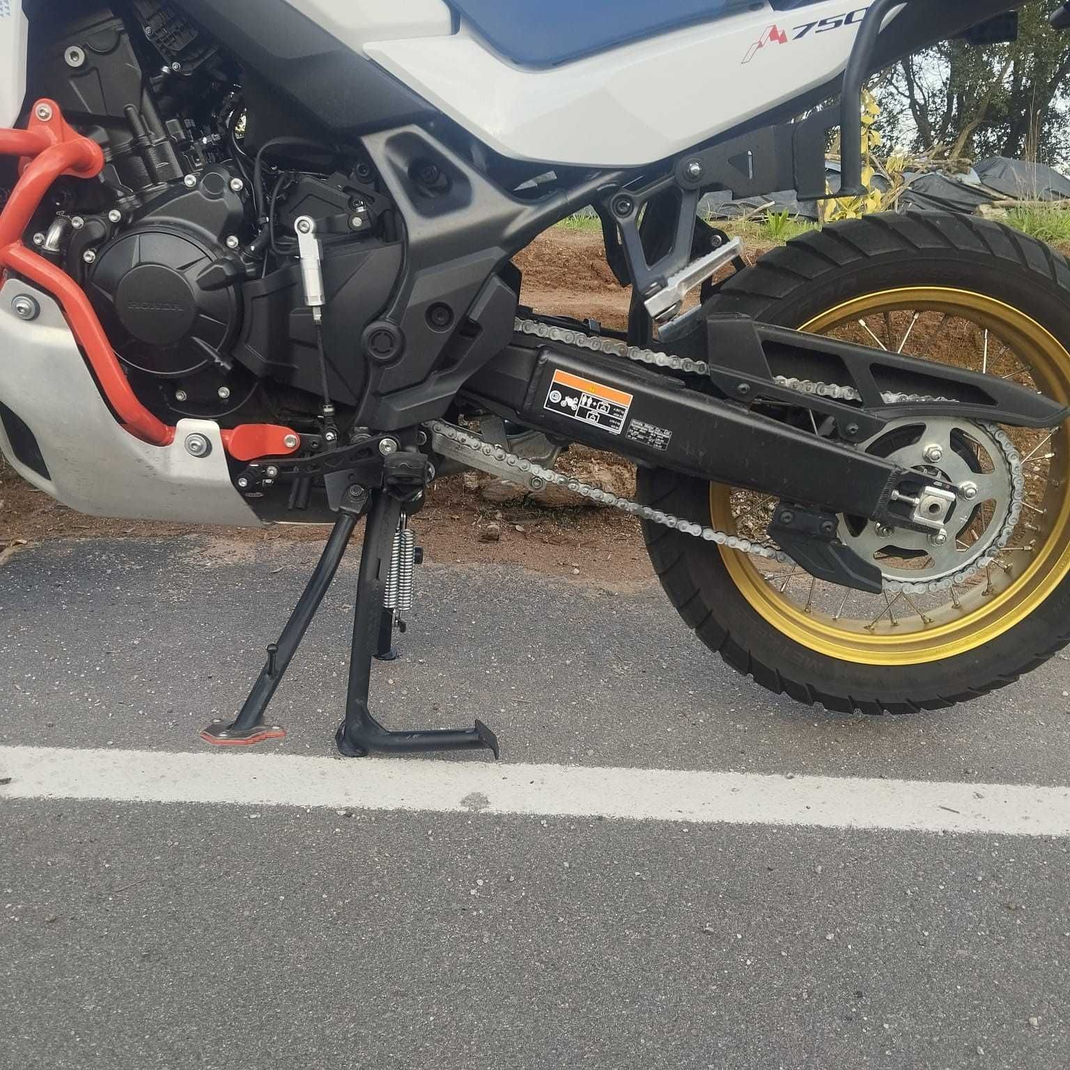 Descanso Central Honda Transalp 750
