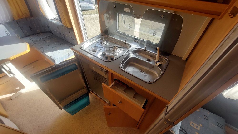 Caravana Knaus Eifelland 520 com documentos