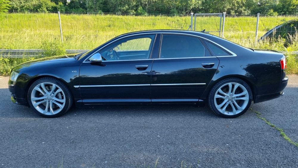 Audi S8 D3 5.2 V10 450 km