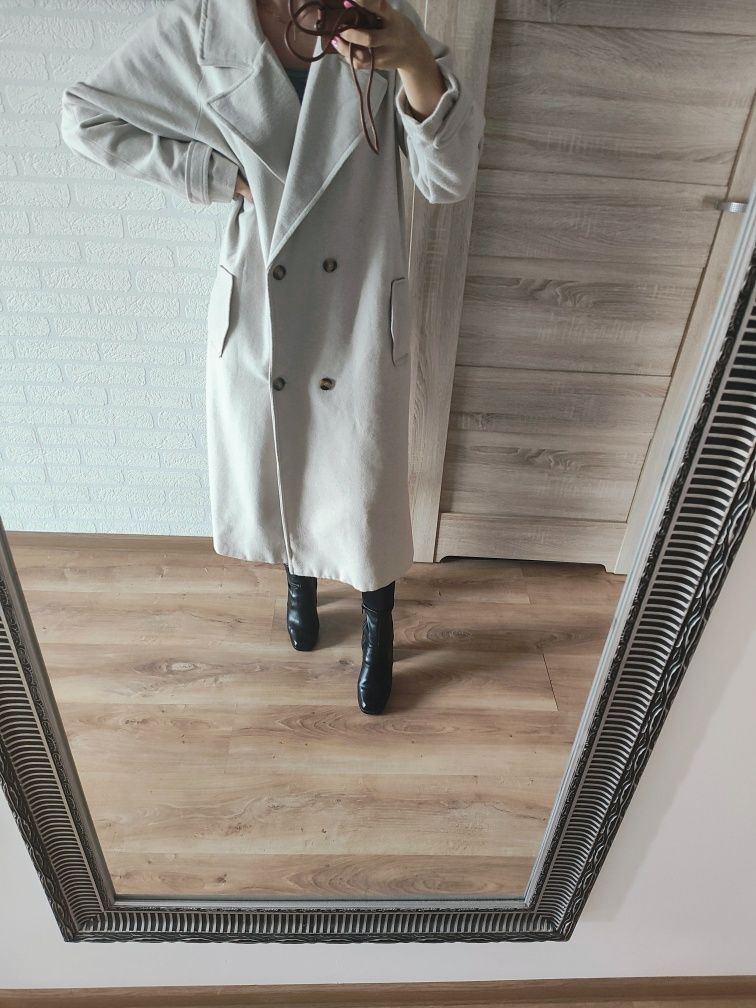 Płaszcz oversize kremowy szlafrokowy wiązany dług S M L beż kołnierz