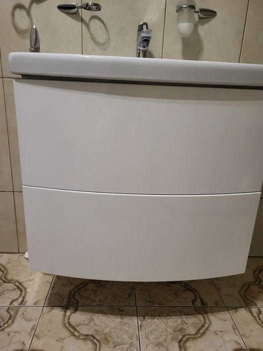 Szafka umywalkowa + słupek