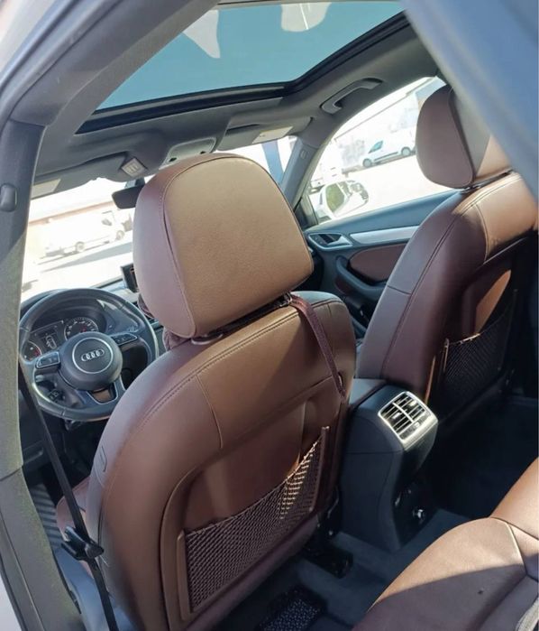 Автомобиль AUDI Q 3