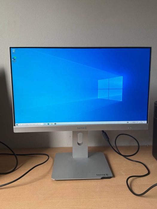 Моноблок Terra – i5-9400, 8 ГБ, 1 ТБ HDD, 24” Full HD