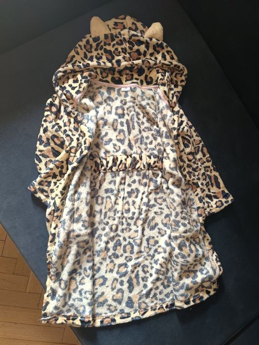 Nowy szlafrok w panterkę z kapturem, rozmiar 110!