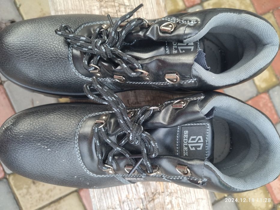 Робоче   взуття.