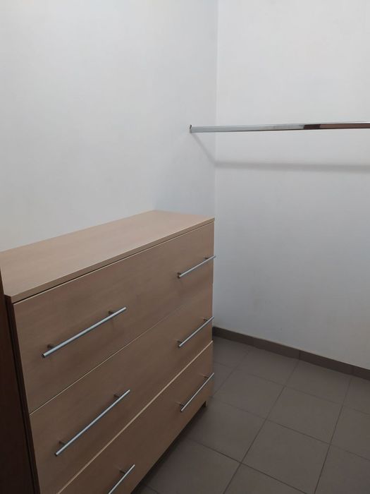 Продам будинок по вул. Скляренка