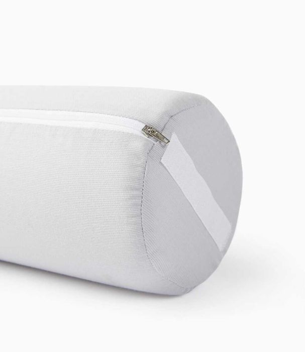 Cama (Nova!) + Almofadas próprias