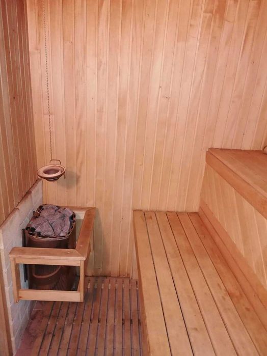 Оренда будинку для сімʼї, під офіс