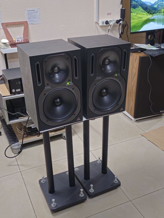 Behringer B2031A Truth Студійні монітори (пара) акустична система