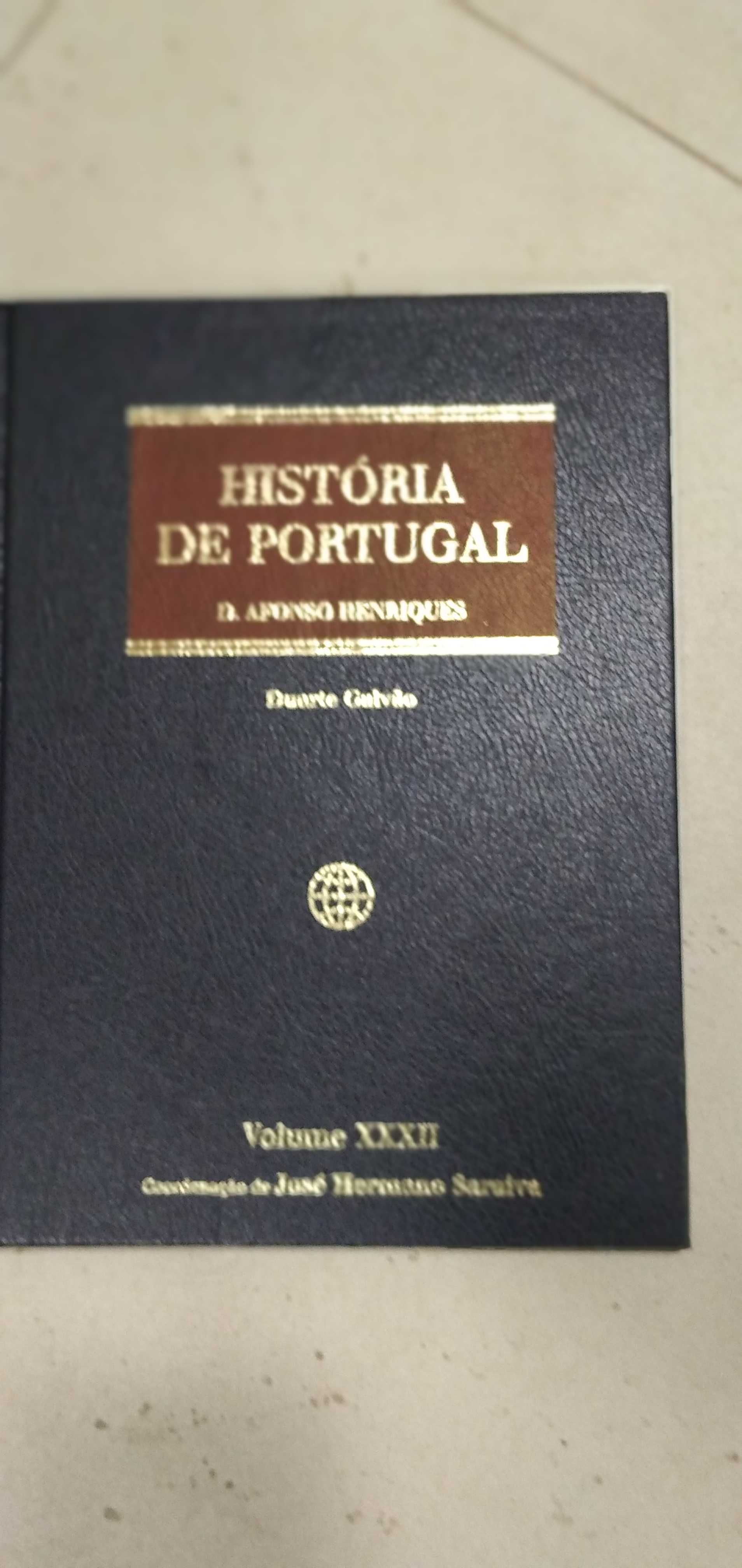 Coleção de livros sobre a História de Portugal