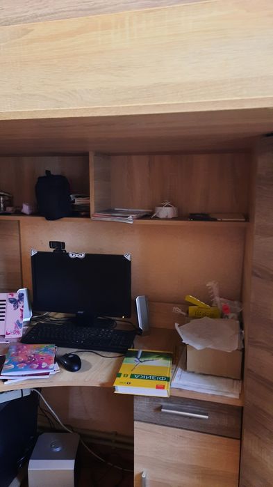 Дитяче ліжко горище