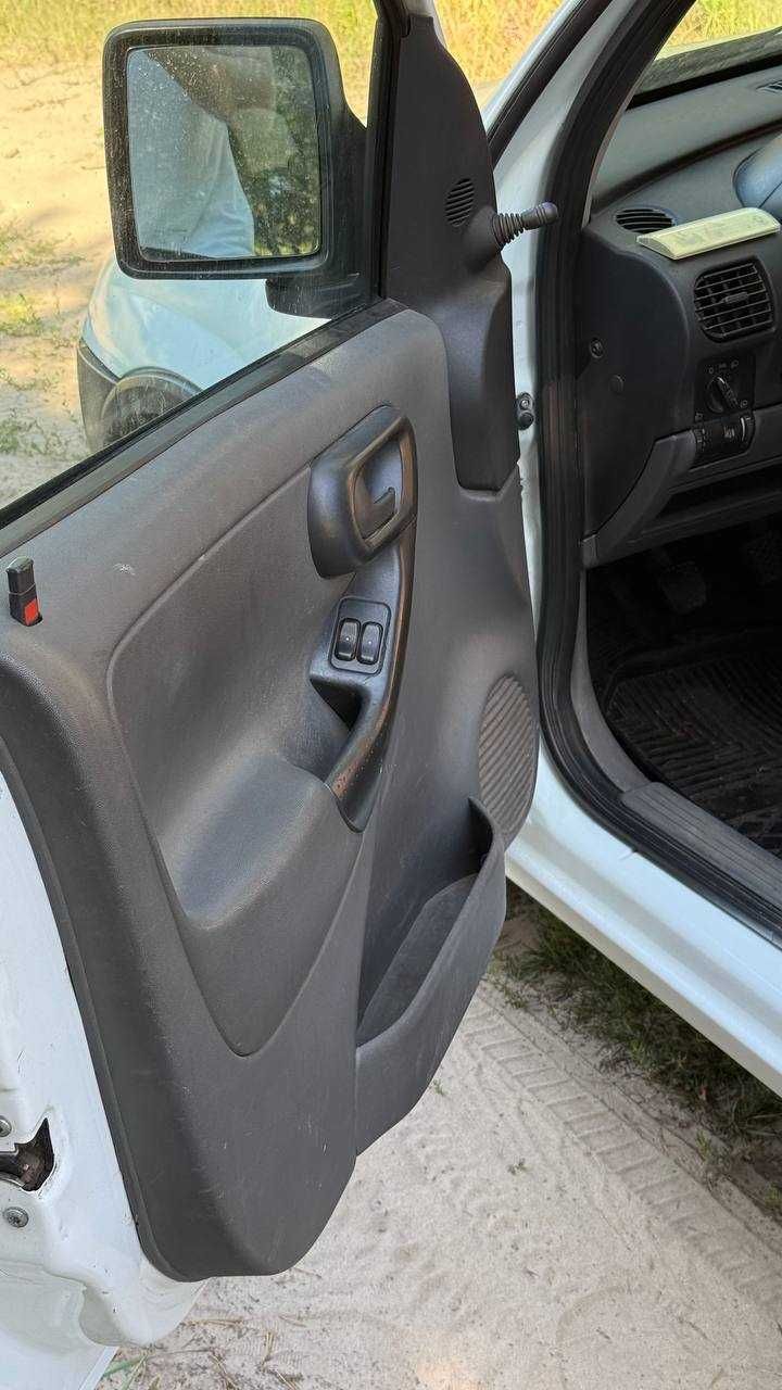 Opel Combo (Corsa) 2004