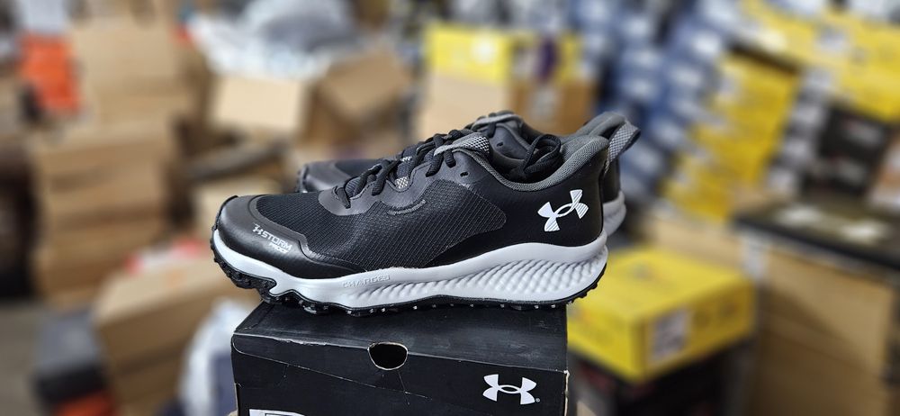 Кросівки демісезон Under Armour Charged Maven Trail.  Розмір 41-46
