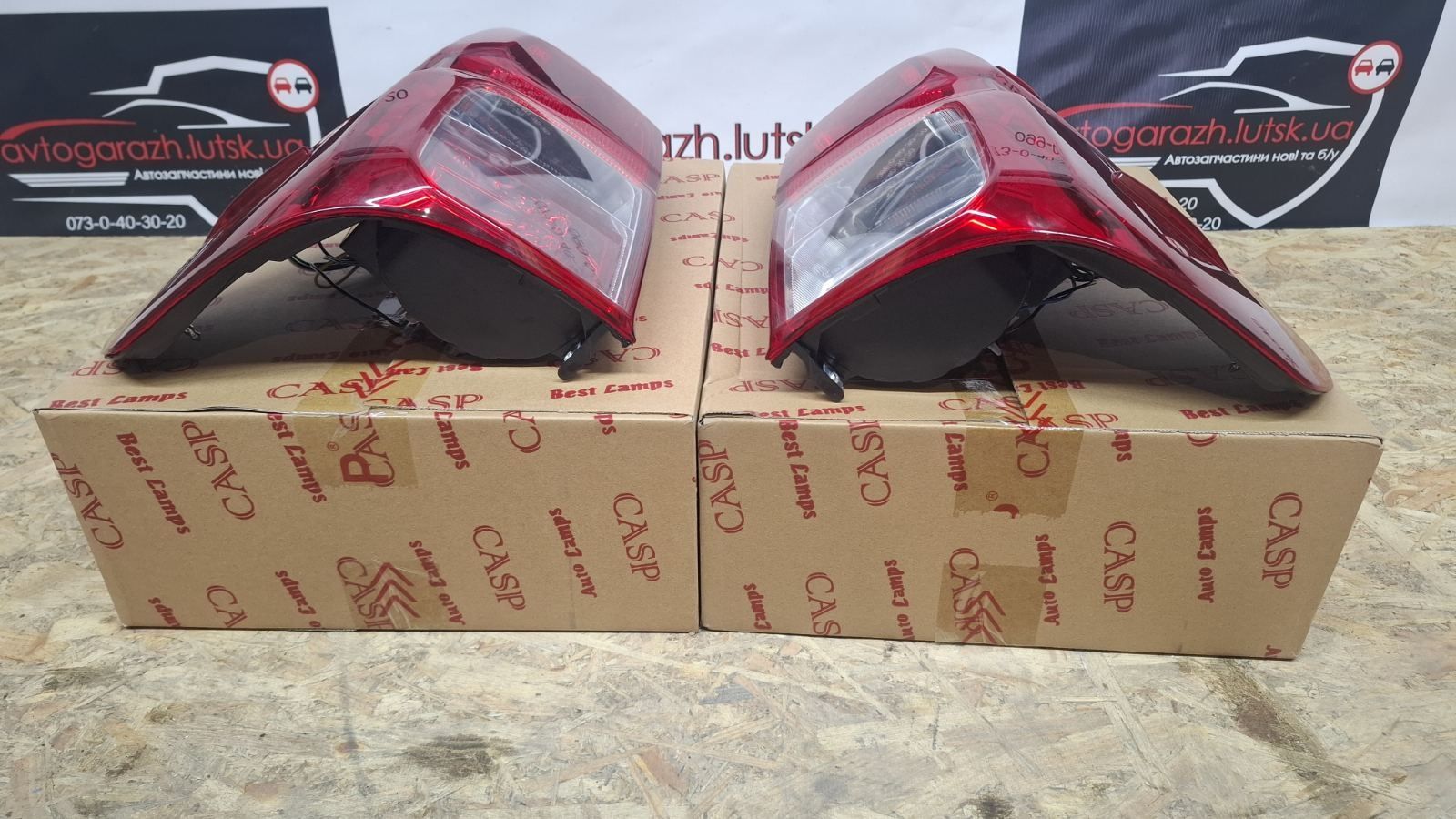 Фонарь задний Toyota Hilux N120 фонар ліхтар задній