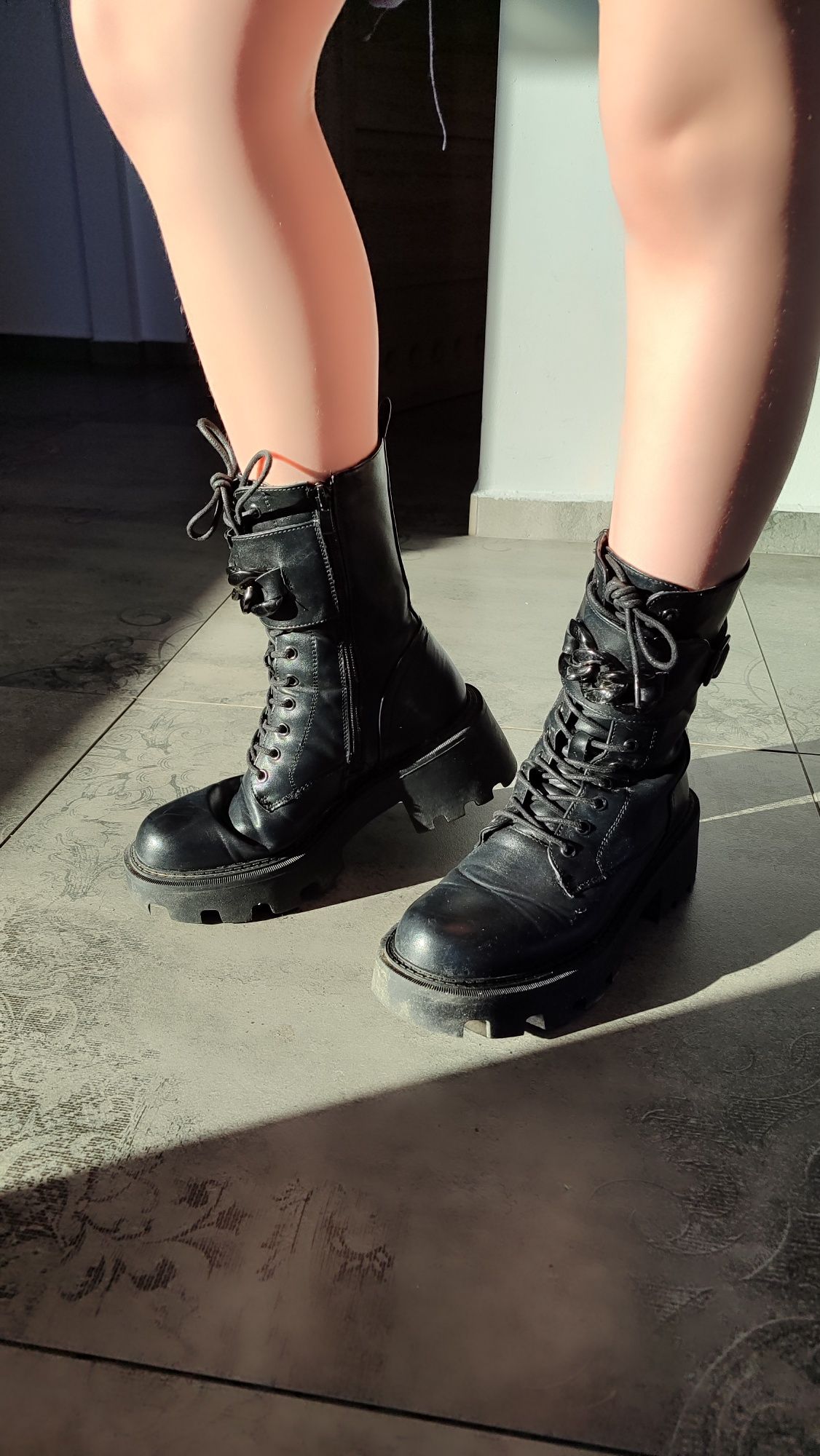 Buty na grubej podeszwie