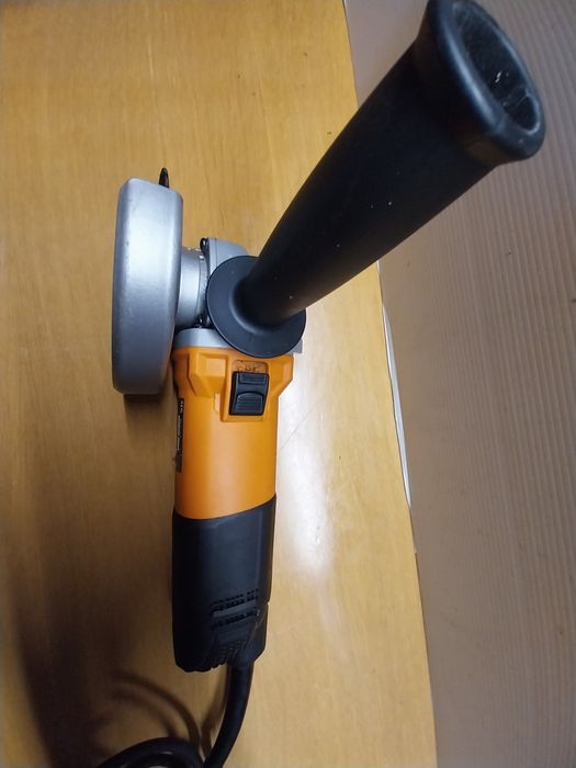 Rebarbadora AEG de acabamentos 115mm 800W