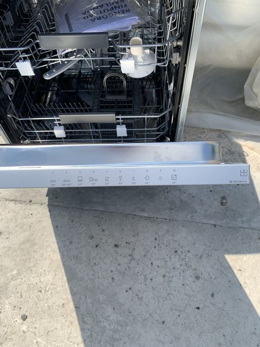 Продам посудомийну  машину  IKEA 005.680.35