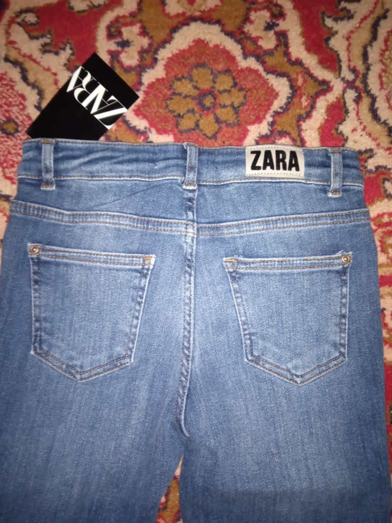 Нові джинси Зара для дівчинки