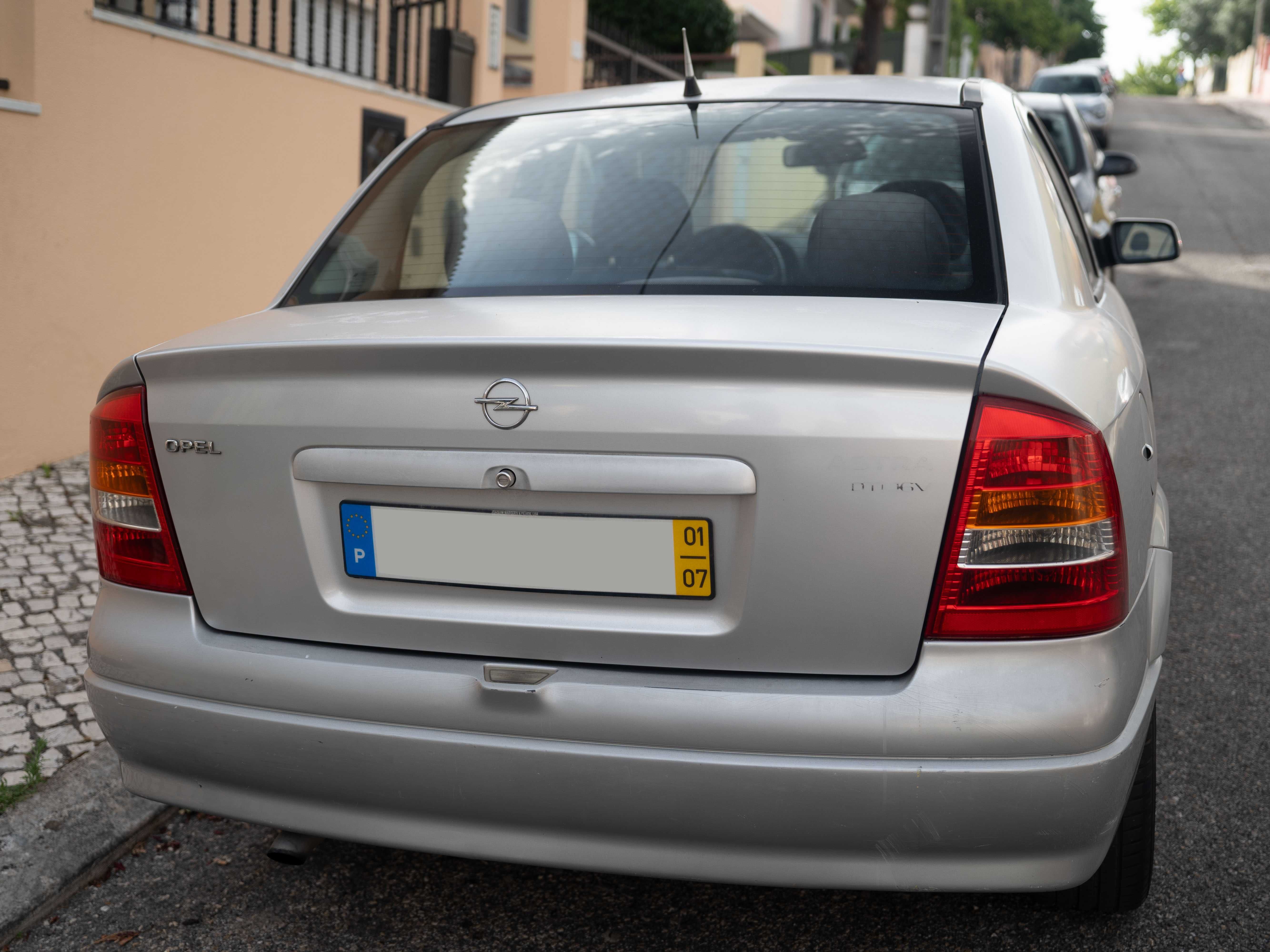 Opel Astra 2.0 DTi Club