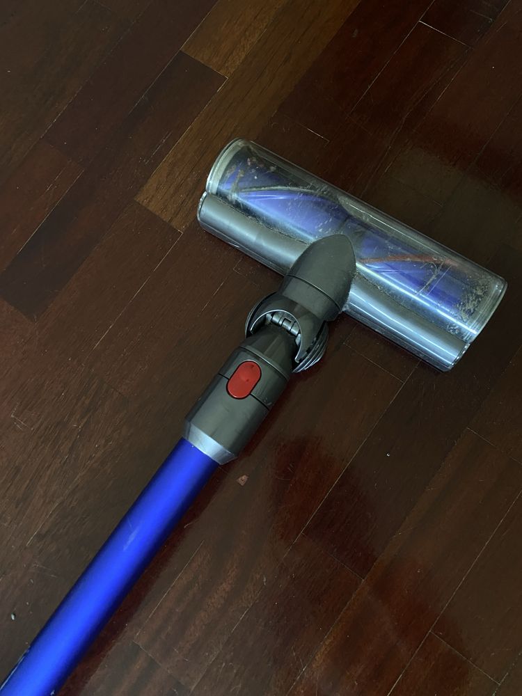 Dyson V7 motorhead