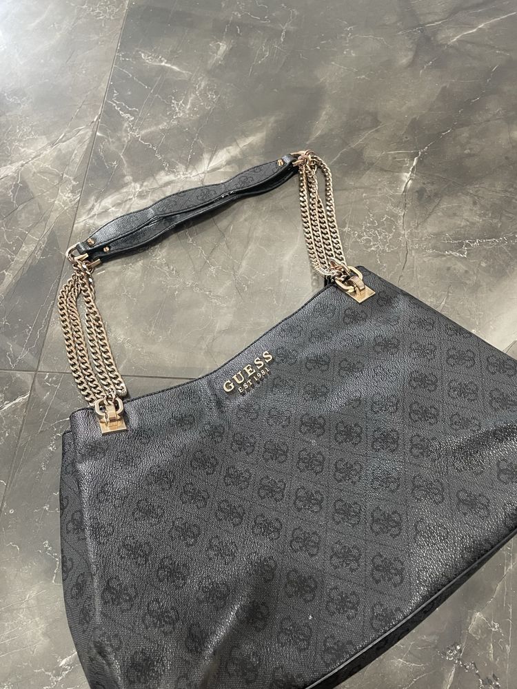 Guess torba torebka szara czarna lancuchy