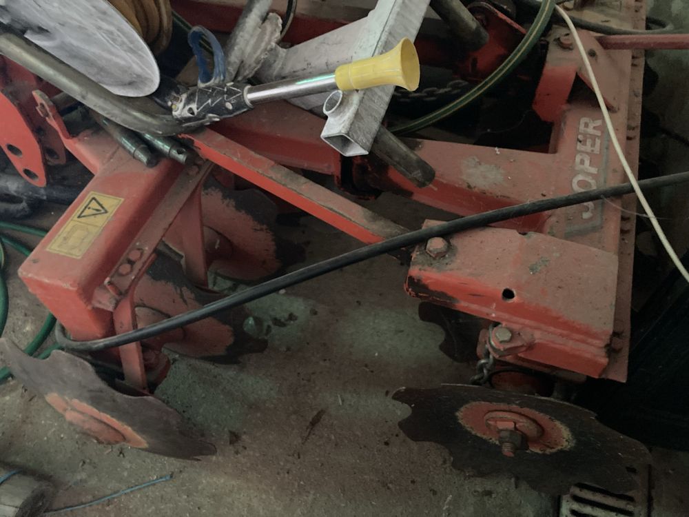 Trator Kubota B1220