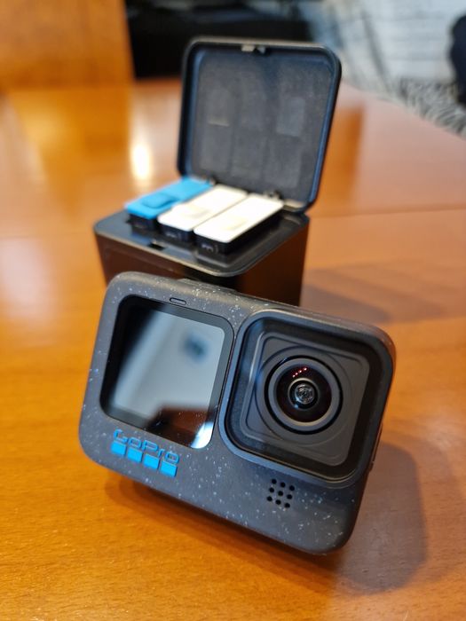 GoPro 12 com 3 baterias