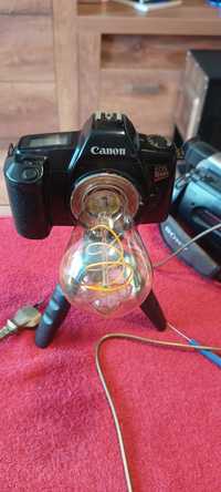 Aparat Canon lampka