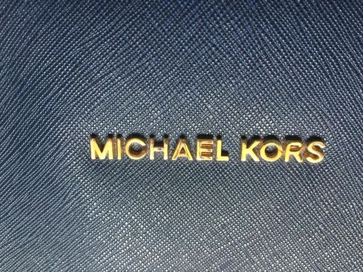 Sprzedam torebke MICHAEL KORS JET SET TRAVEL duza granatowa