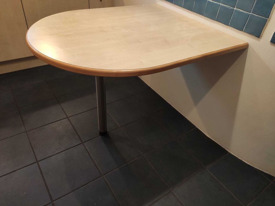 Stół kuchenny blat z jedną nogą