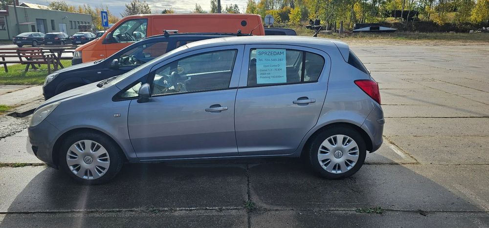Opel Corsa Corsa D, po serwisach oleju i filtrów, ubezpieczony. Gotowy do jazdy.