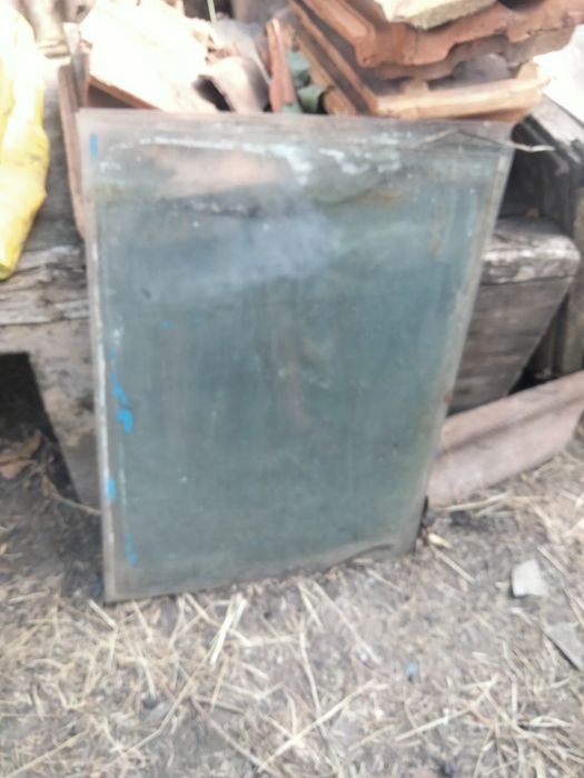 Стекло оконное. Бесплатно.